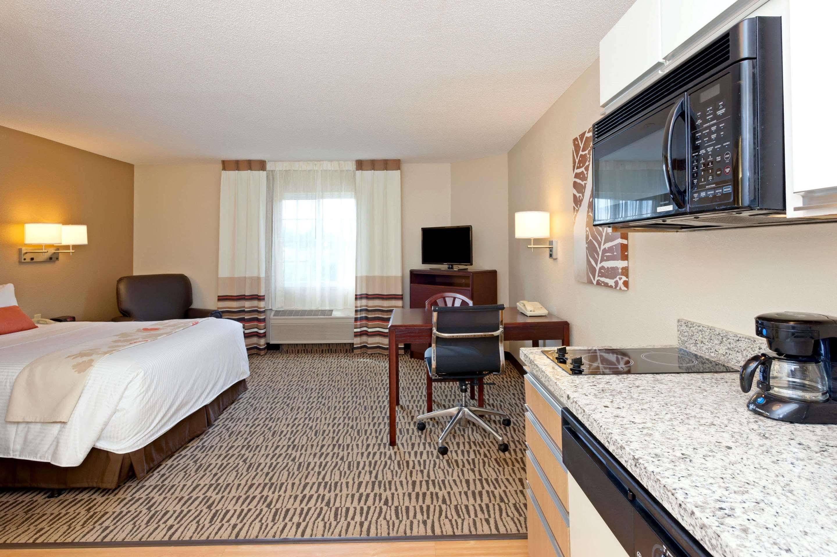 Mainstay Suites Detroit Farmington Hills Εξωτερικό φωτογραφία