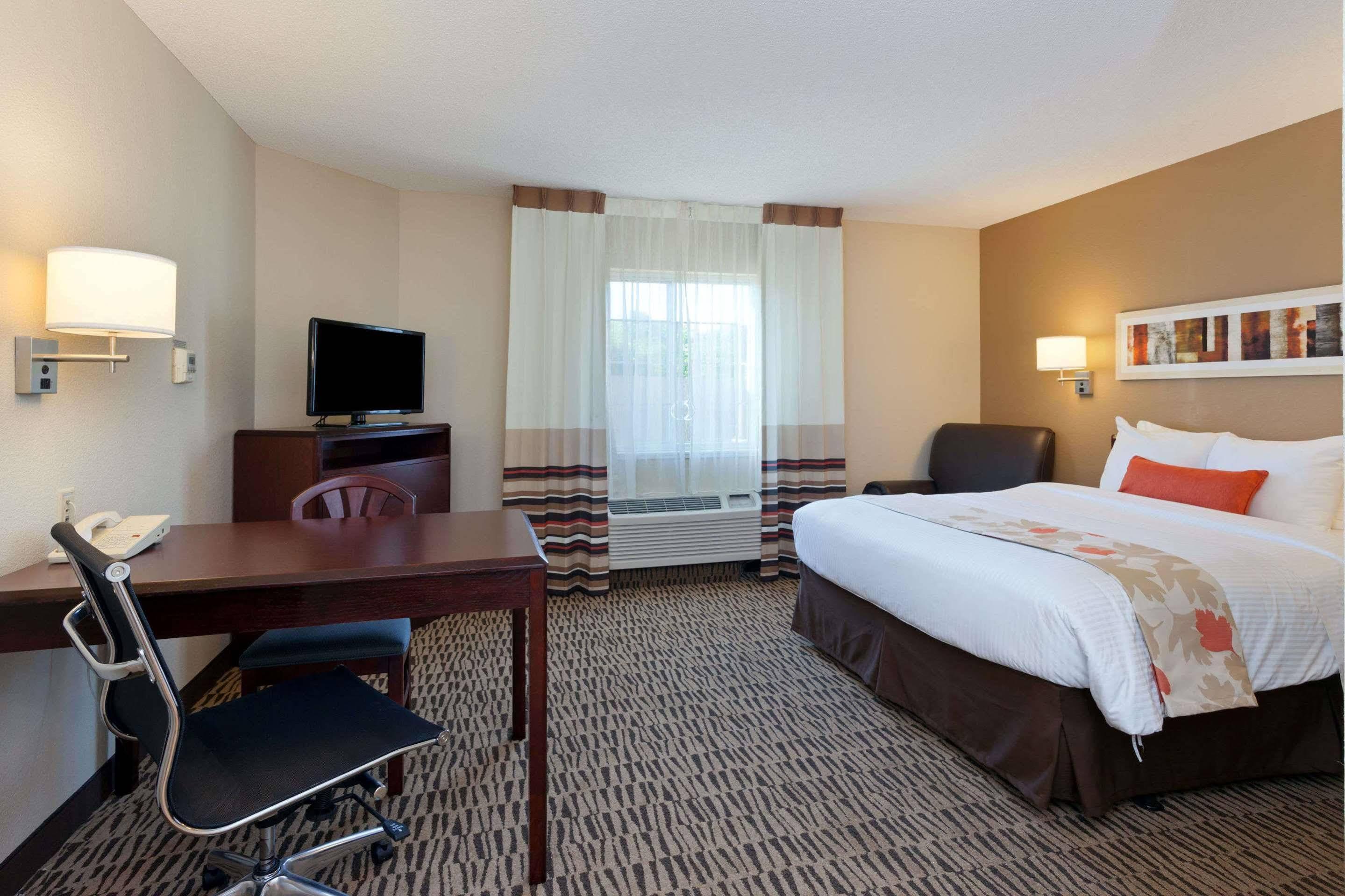 Mainstay Suites Detroit Farmington Hills Εξωτερικό φωτογραφία