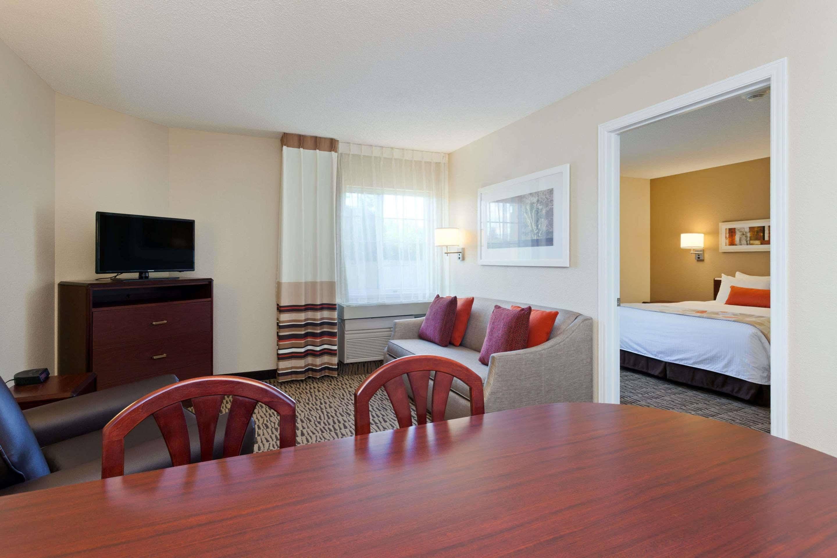 Mainstay Suites Detroit Farmington Hills Εξωτερικό φωτογραφία